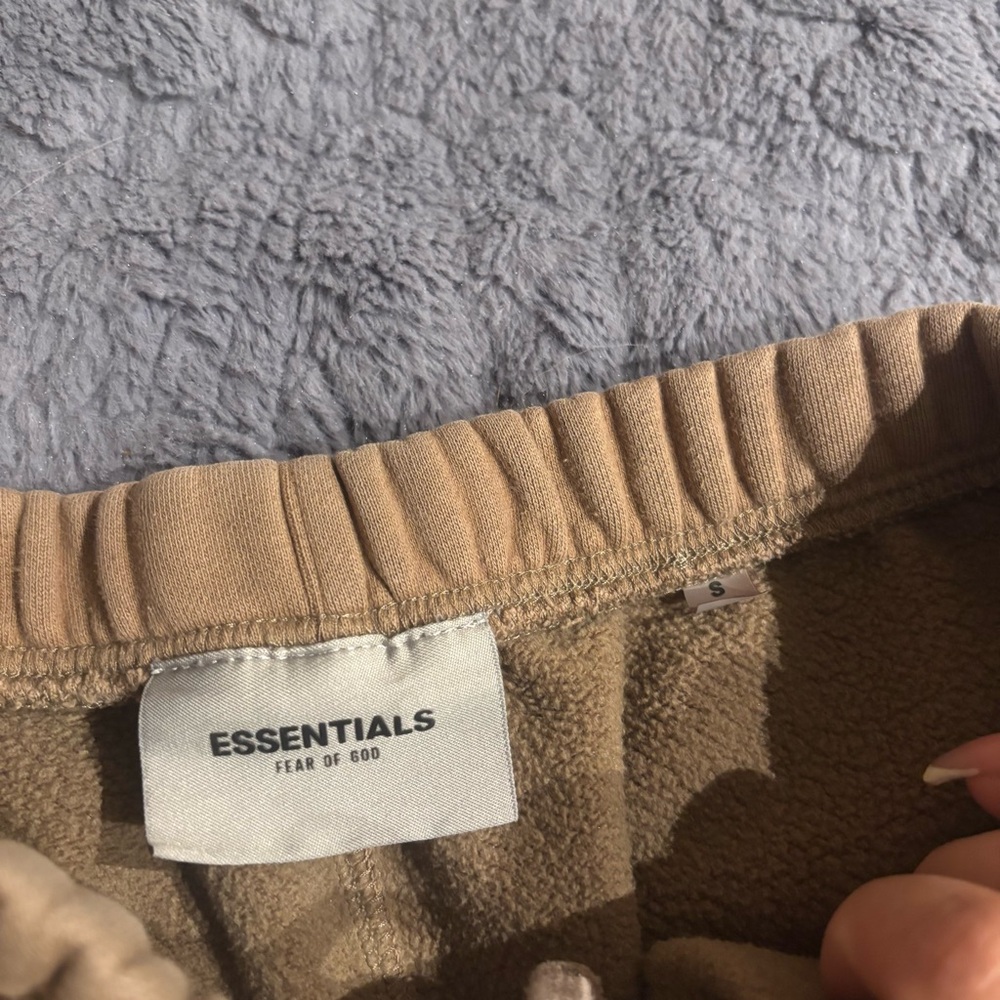 Fear of God Essentials Tan Sweatpants sz S - Picture 5 of 5